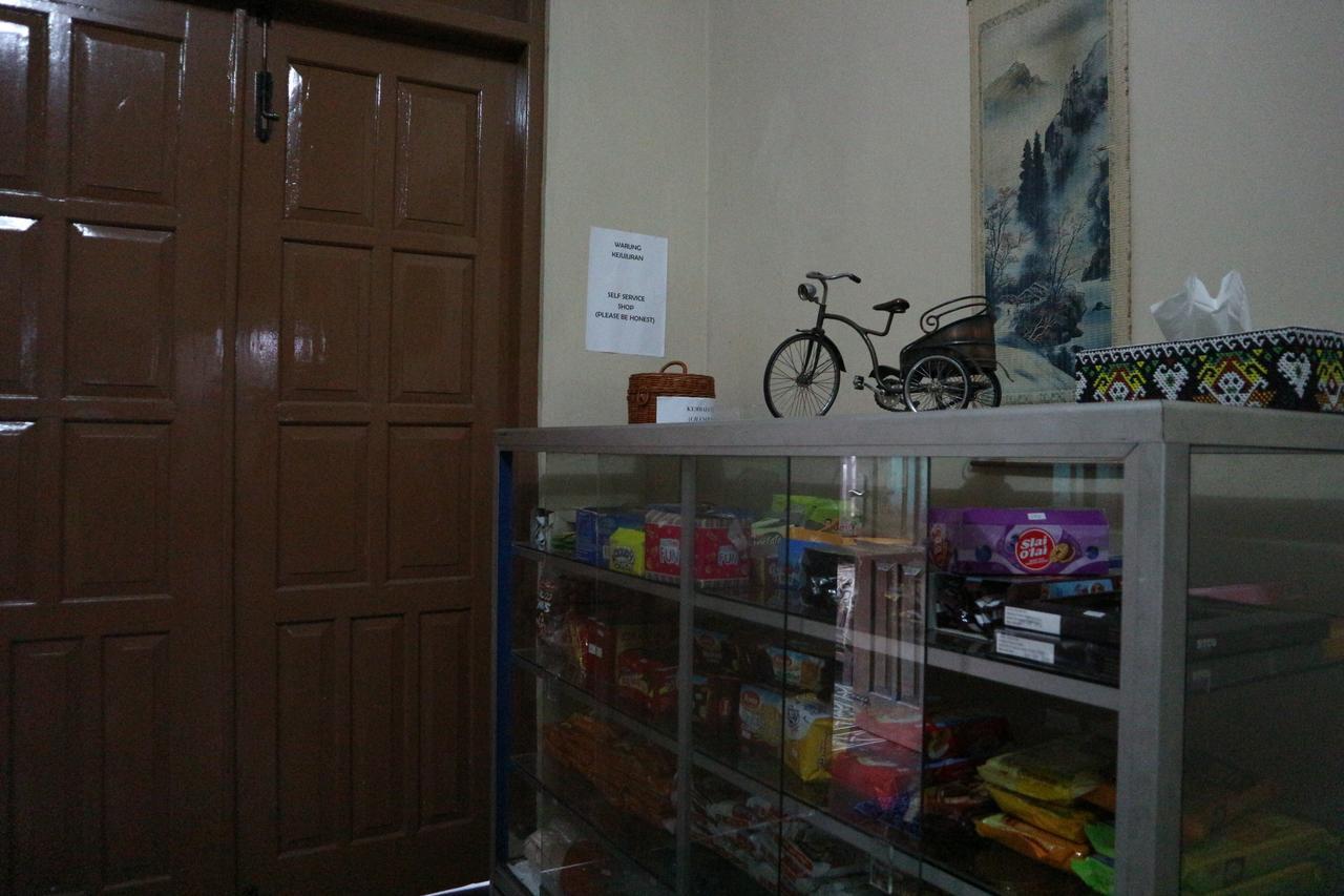 Kembar Guesthouse 요그야카르타 외부 사진